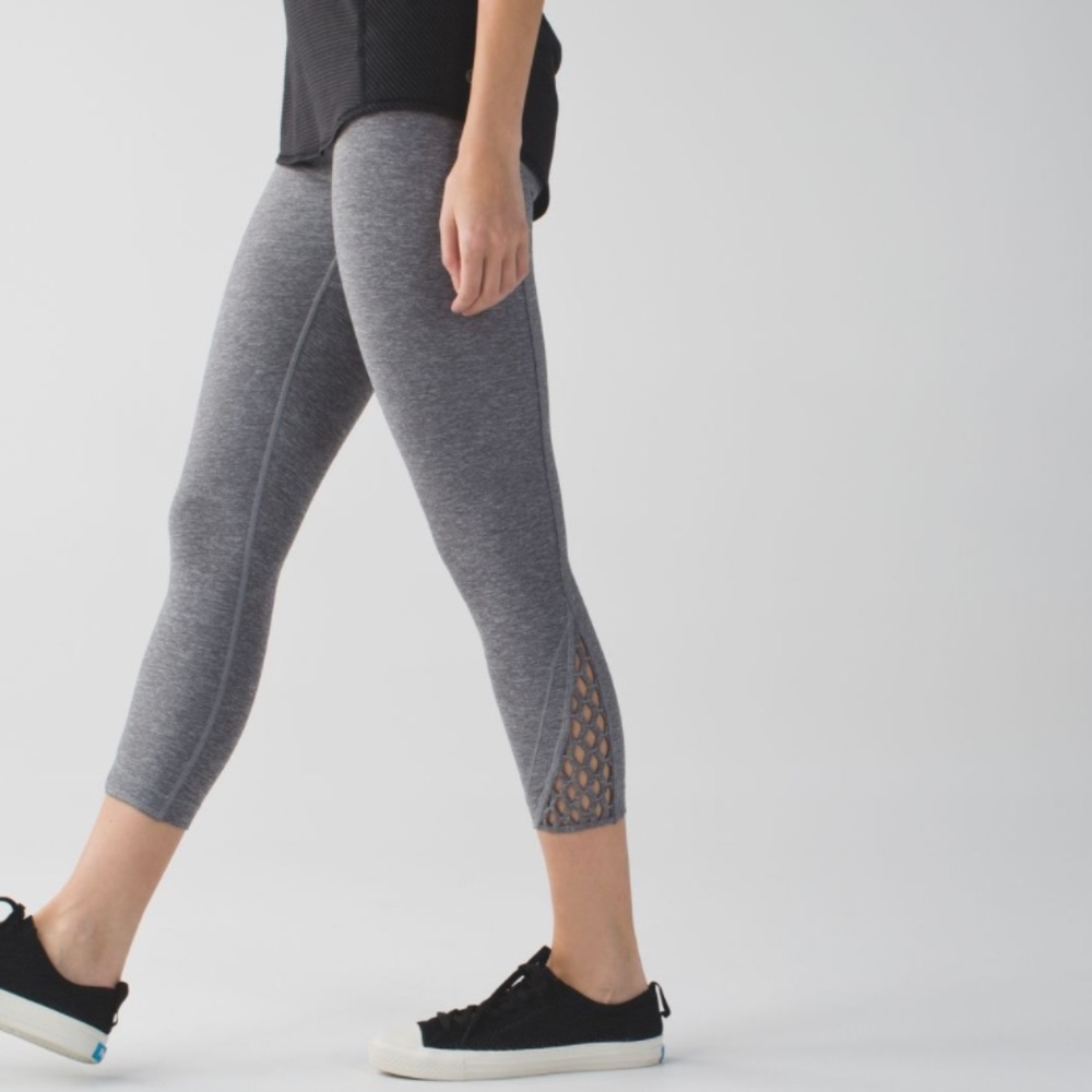 LULULEMON True Self Crop 🍋